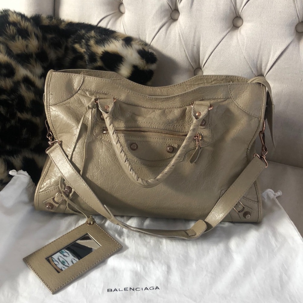 Balenciaga Med.City bag w/rose gold hardware.